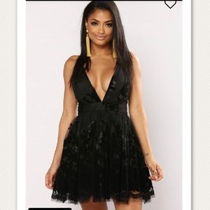 Black dress! 🖤🖤🖤 NEVER WORN!